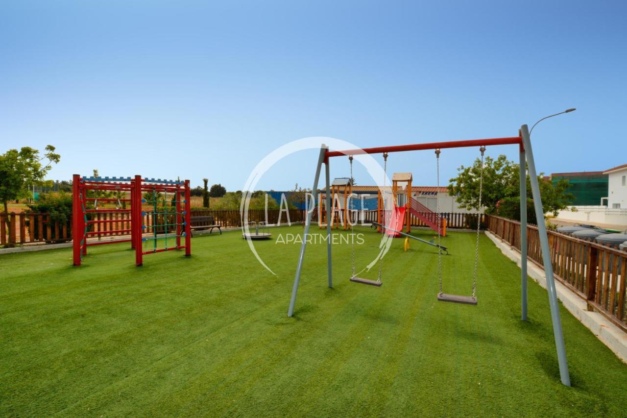 ♥ Sunny&Cozy Family Apartment ★ Walk To The Beach☼ Paralimni Exterior foto